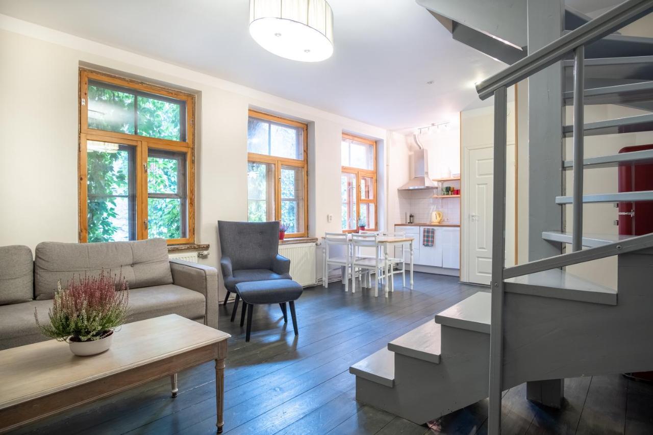Dream Stay - Bright 2-Bedroom 2-Floor Old Town Apartment Tallinn Buitenkant foto