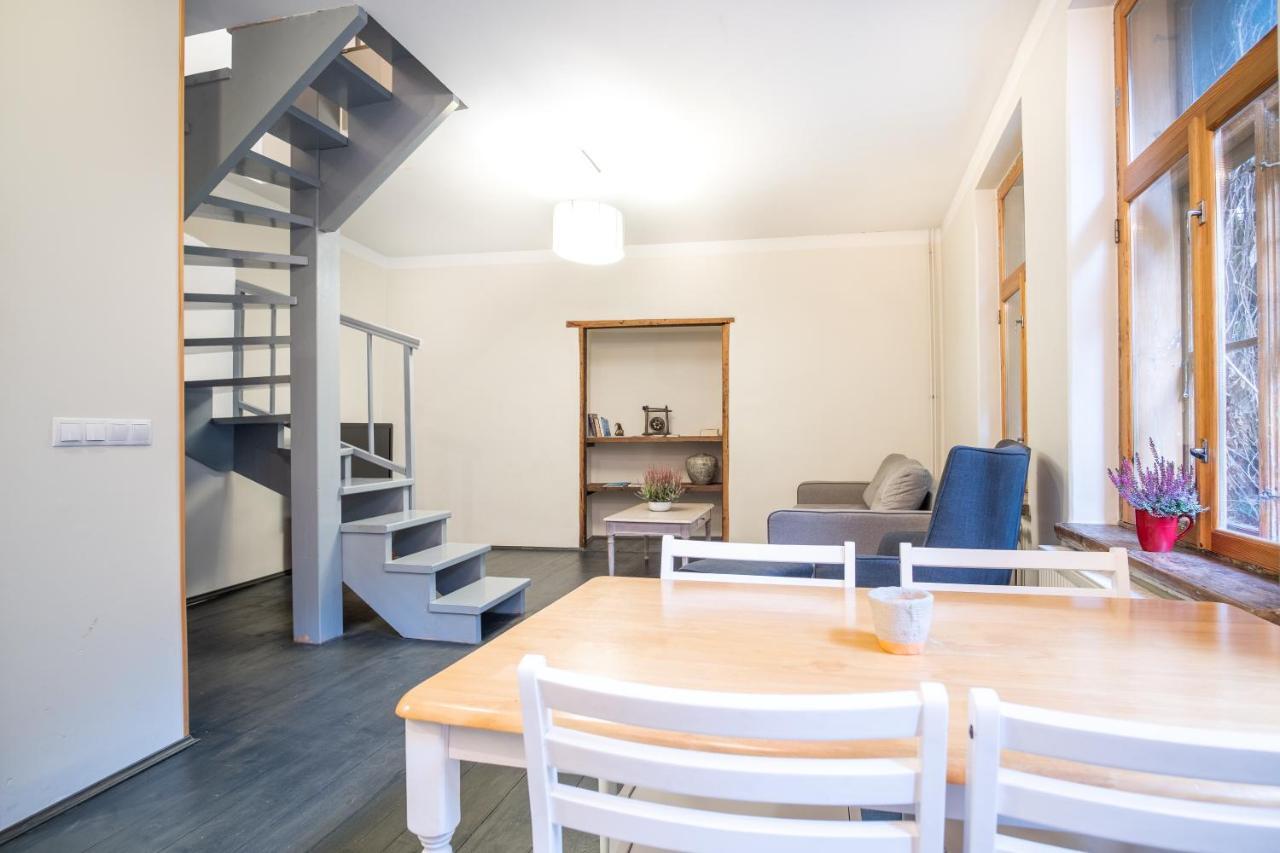 Dream Stay - Bright 2-Bedroom 2-Floor Old Town Apartment Tallinn Buitenkant foto