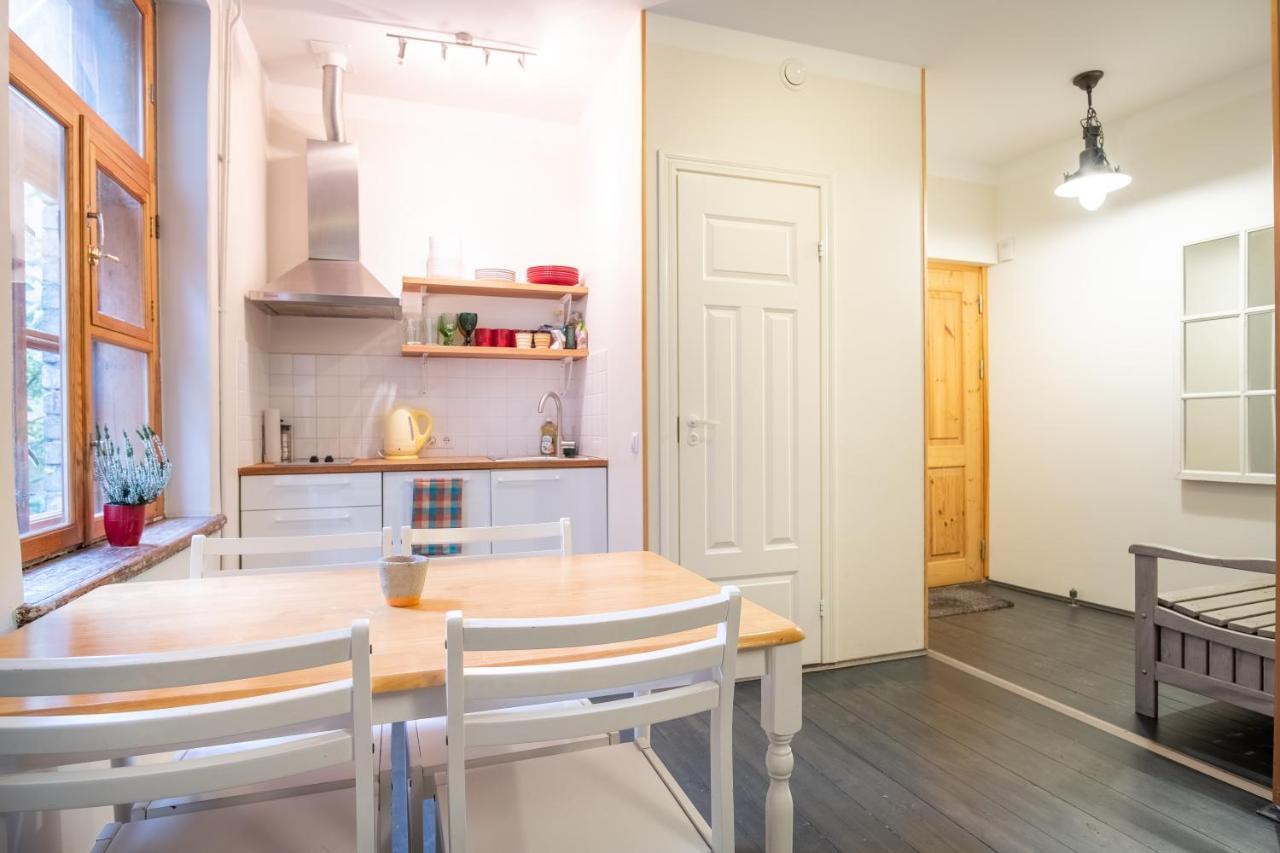Dream Stay - Bright 2-Bedroom 2-Floor Old Town Apartment Tallinn Buitenkant foto